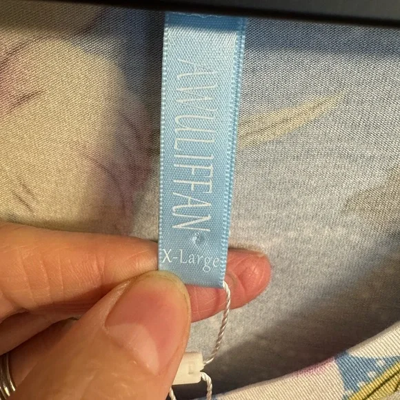 NWT Size XL Blue Floral Print Blue Women's Tunic Top W/Long Sleeve & V-Neckline - Picture 13 of 13